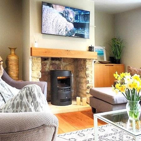 Woodbine Cottage Bourton-on-the-Water Buitenkant foto